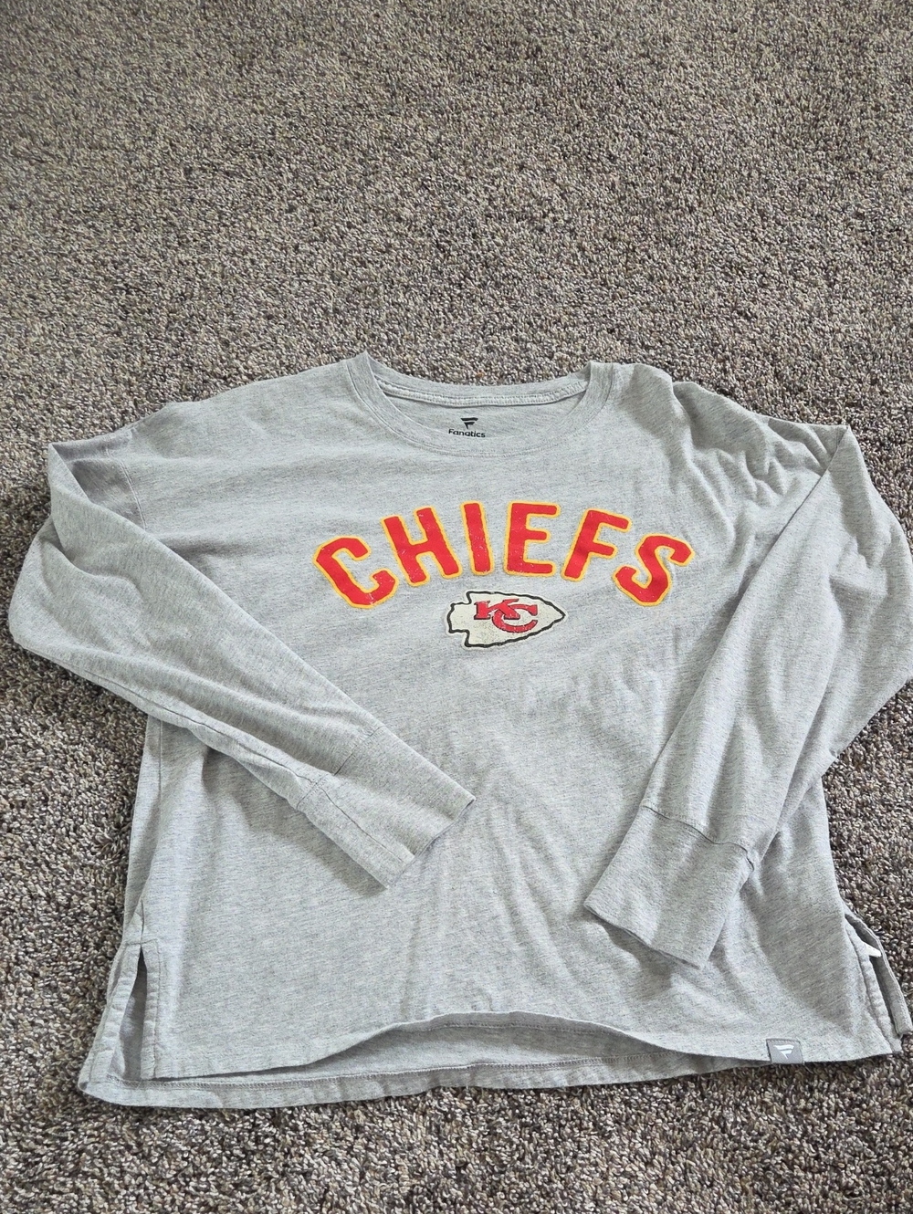 Fanatics Kansas City Chiefs Gray Long Sleeve Tee with Red and Gold Logo